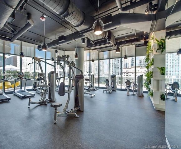 45 SW 9th St 1007, Miami, FL 33130