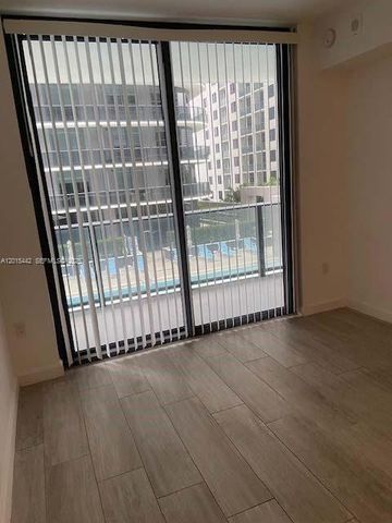45 SW 9th St 1007, Miami, FL 33130