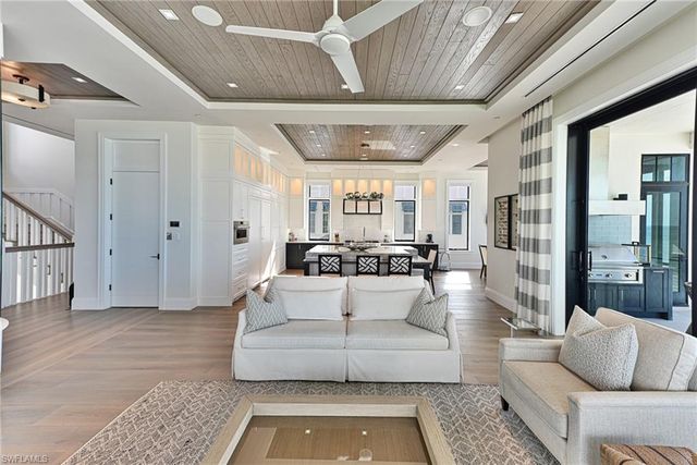 109 Kaula LN, Bonita Springs, FL 34134