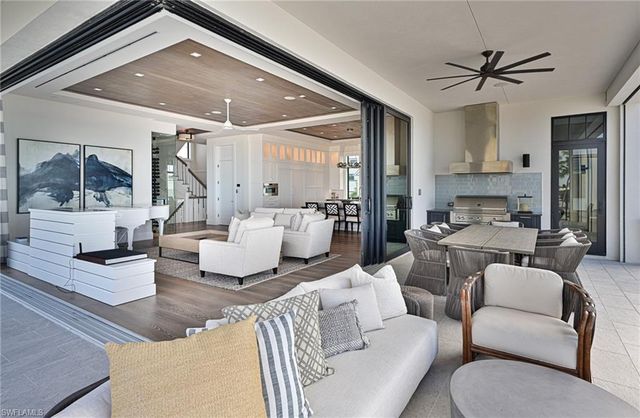 109 Kaula LN, Bonita Springs, FL 34134