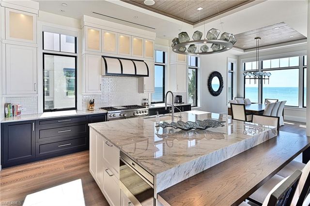 109 Kaula LN, Bonita Springs, FL 34134