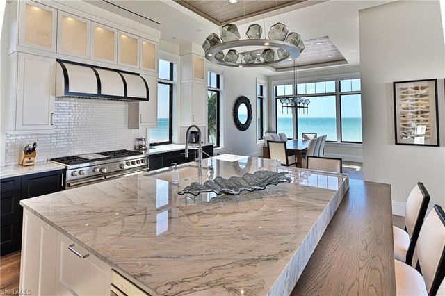 109 Kaula LN, Bonita Springs, FL 34134