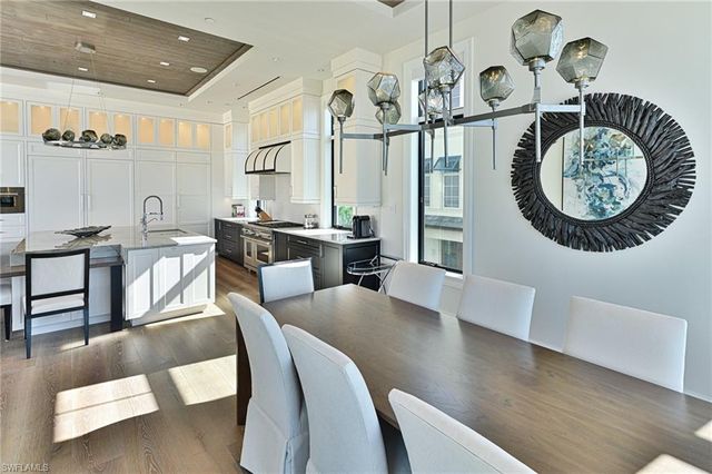 109 Kaula LN, Bonita Springs, FL 34134