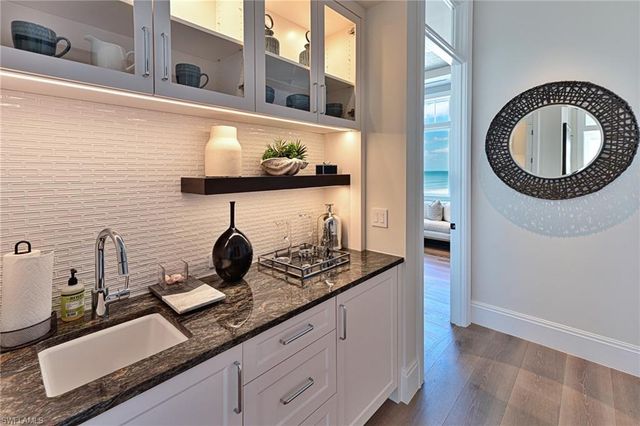 109 Kaula LN, Bonita Springs, FL 34134