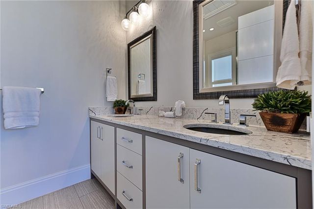 109 Kaula LN, Bonita Springs, FL 34134