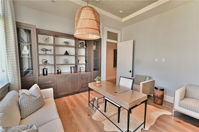 109 Kaula LN, Bonita Springs, FL 34134