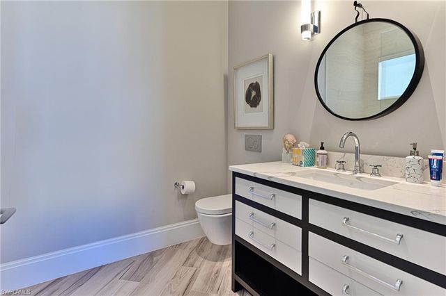 109 Kaula LN, Bonita Springs, FL 34134