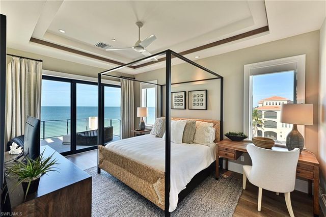 109 Kaula LN, Bonita Springs, FL 34134