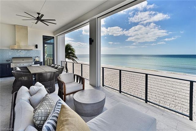 109 Kaula LN, Bonita Springs, FL 34134