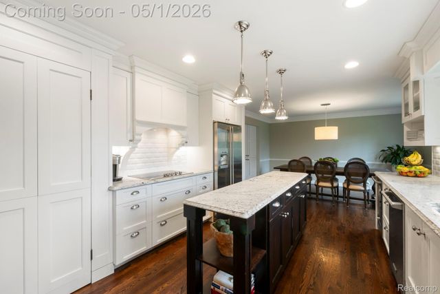 31737 Waltham Court, Beverly Hills Village, MI 48025