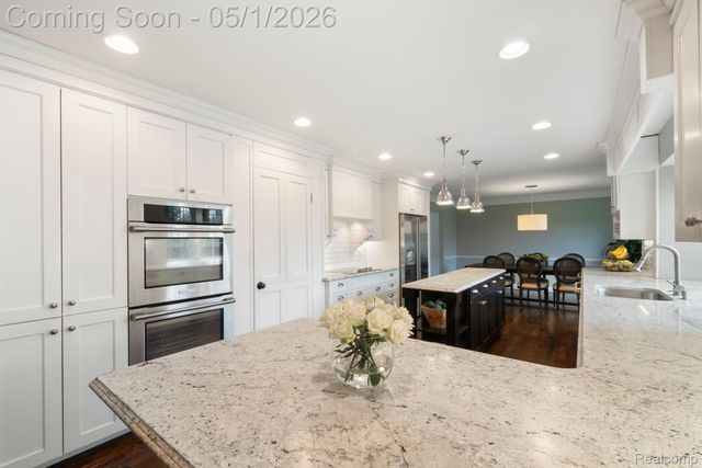 31737 Waltham Court, Beverly Hills Village, MI 48025