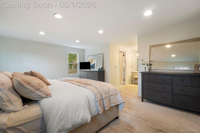 31737 Waltham Court, Beverly Hills Village, MI 48025