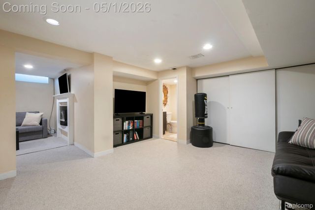 31737 Waltham Court, Beverly Hills Village, MI 48025