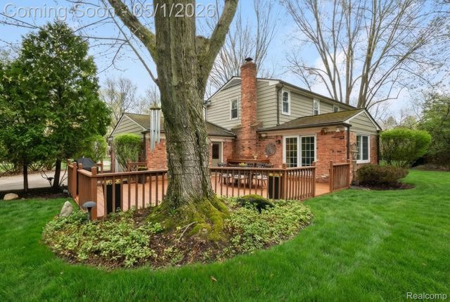 31737 Waltham Court, Beverly Hills Village, MI 48025
