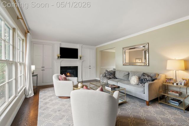 31737 Waltham Court, Beverly Hills Village, MI 48025