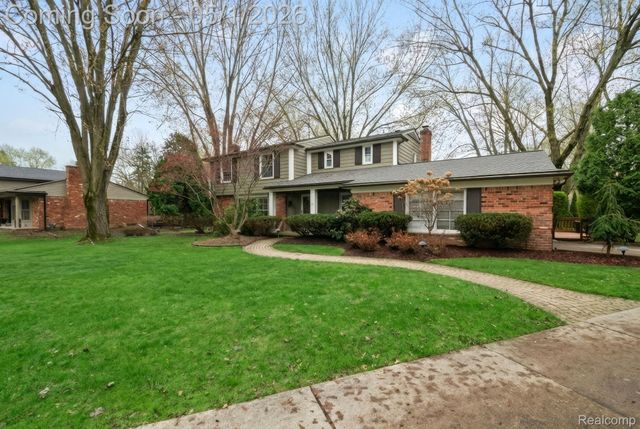 31737 Waltham Court, Beverly Hills Village, MI 48025