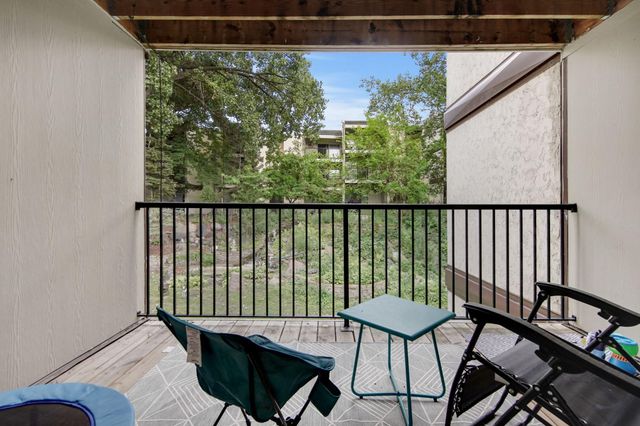 12846 Nicollet Avenue 202, Burnsville, MN 55337