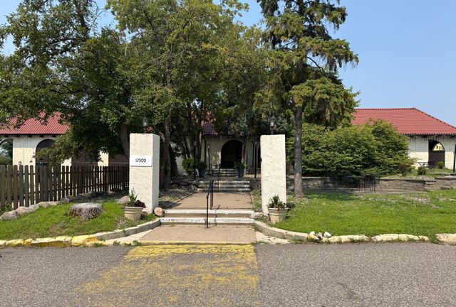 12846 Nicollet Avenue 202, Burnsville, MN 55337