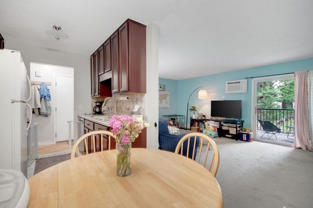 12846 Nicollet Avenue 202, Burnsville, MN 55337