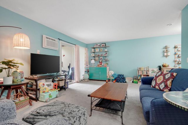 12846 Nicollet Avenue 202, Burnsville, MN 55337