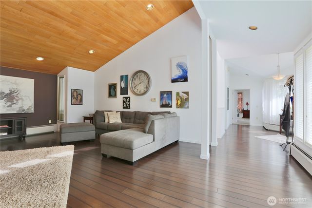 5911 150th Place SW, Edmonds, WA 98026