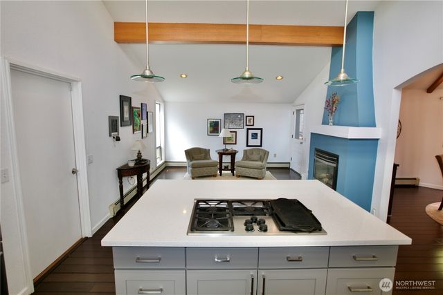 5911 150th Place SW, Edmonds, WA 98026