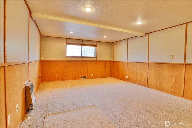 5911 150th Place SW, Edmonds, WA 98026