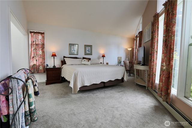 5911 150th Place SW, Edmonds, WA 98026