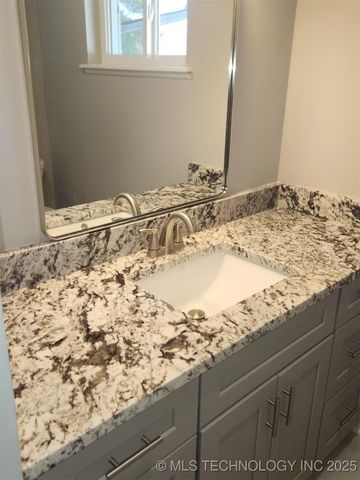 1118 N Hickory Place, Broken Arrow, OK 74012