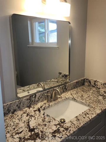 1118 N Hickory Place, Broken Arrow, OK 74012