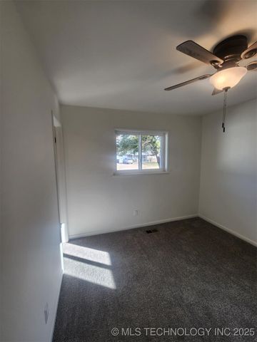 1118 N Hickory Place, Broken Arrow, OK 74012