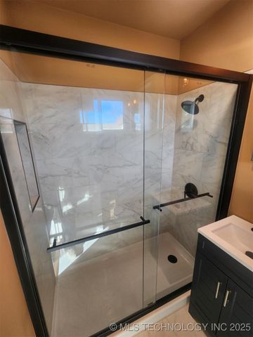 1118 N Hickory Place, Broken Arrow, OK 74012