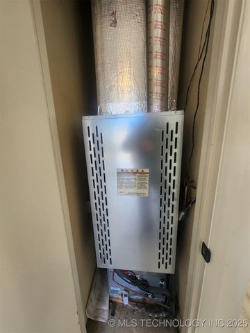 1118 N Hickory Place, Broken Arrow, OK 74012