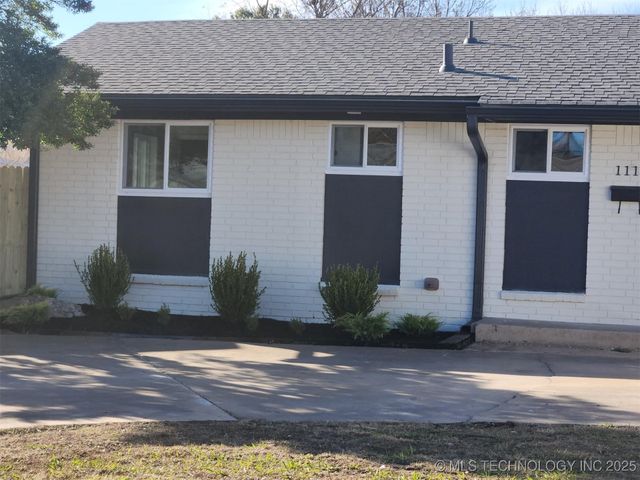 1118 N Hickory Place, Broken Arrow, OK 74012