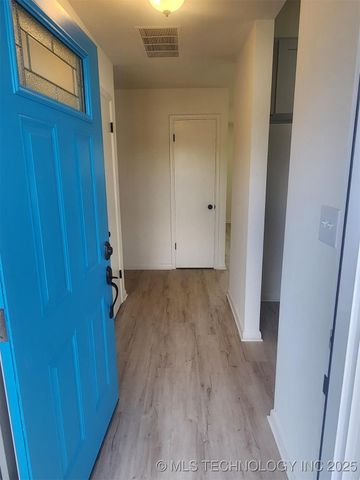 1118 N Hickory Place, Broken Arrow, OK 74012