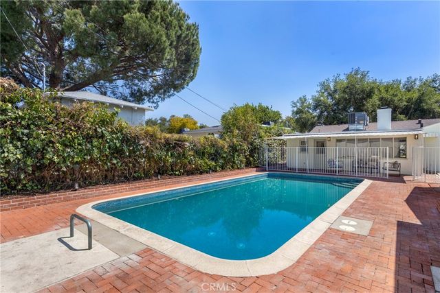 821 N Myers, Burbank, CA 91506