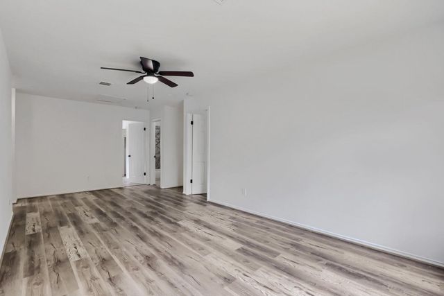 512 Woodford DR, Cedar Park, TX 78613