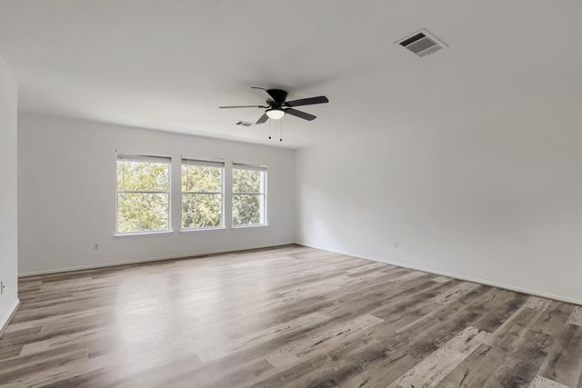 512 Woodford DR, Cedar Park, TX 78613
