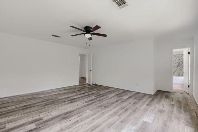 512 Woodford DR, Cedar Park, TX 78613