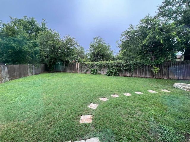 512 Woodford DR, Cedar Park, TX 78613