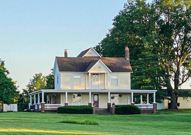 18133 S 1525 Road, Nevada, MO 64772