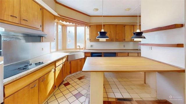 18133 S 1525 Road, Nevada, MO 64772