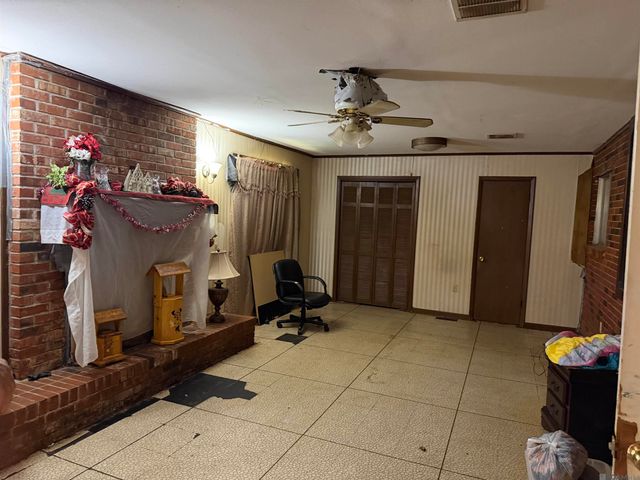 6006 Groom Rd, Baker, LA 70714