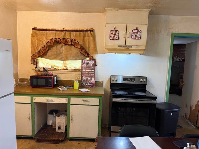 6006 Groom Rd, Baker, LA 70714