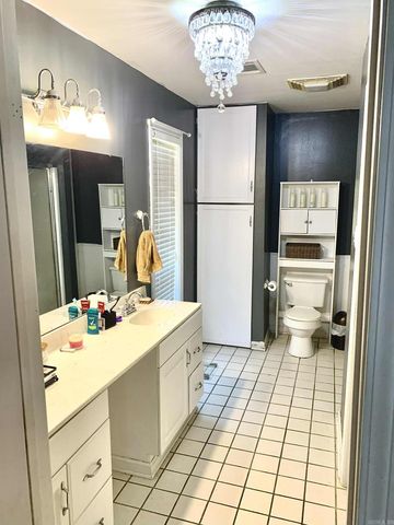 8128 Cross Road, Pine Bluff, AR 71603