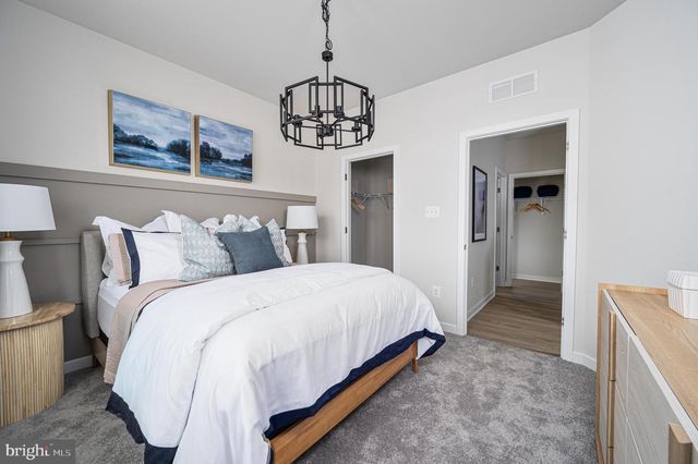 951 VIRDIN DR, Smyrna, DE 19977