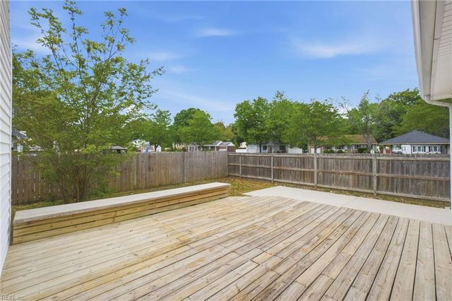 1749 Seaton DR, Virginia Beach, VA 23463