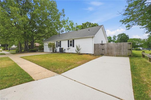 1749 Seaton DR, Virginia Beach, VA 23463