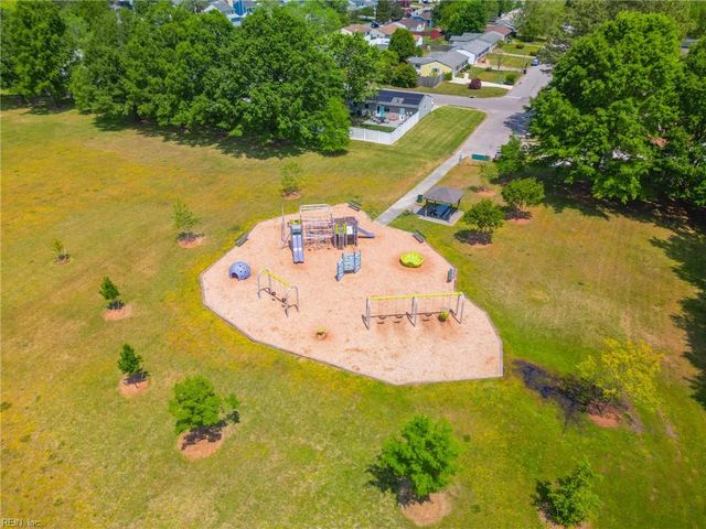 1749 Seaton DR, Virginia Beach, VA 23463