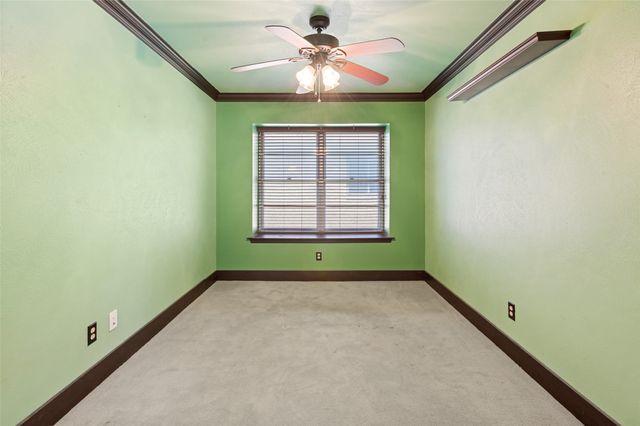 2101 Spanish Trail, Irving, TX 75060